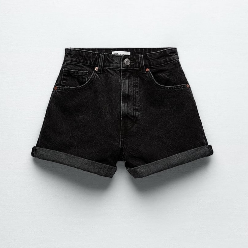 Black Zara shorts size 10
